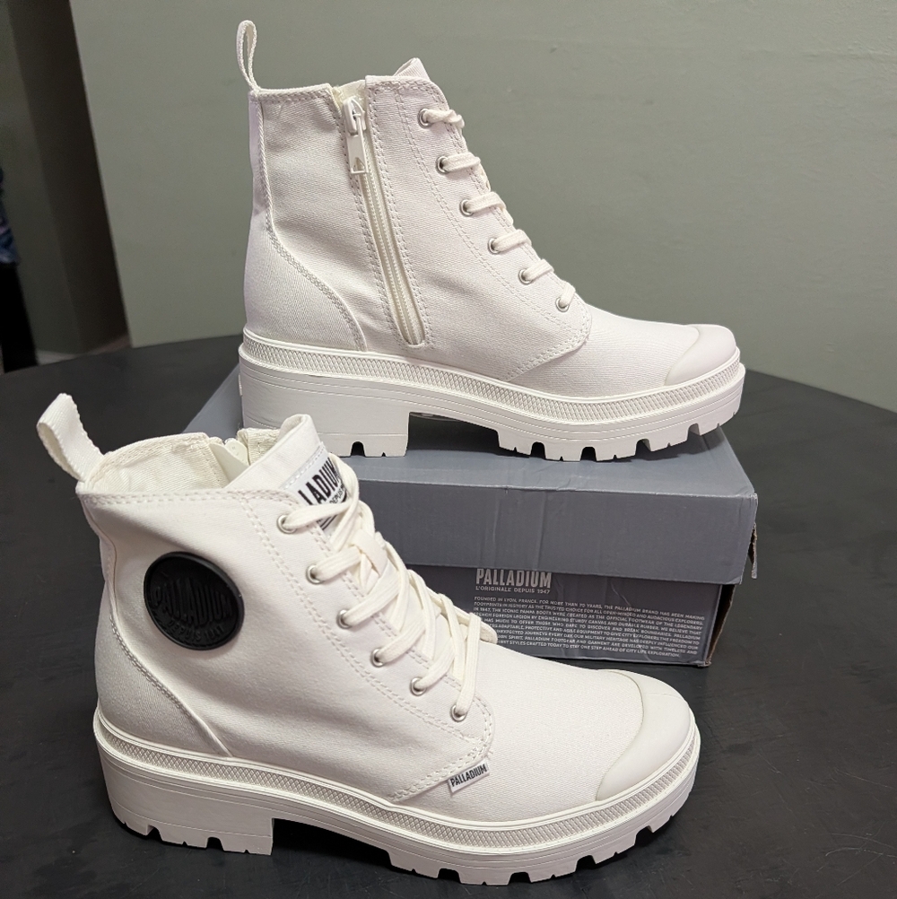 Palladium Women's Cream Combat Boots - Picture 4 of 9